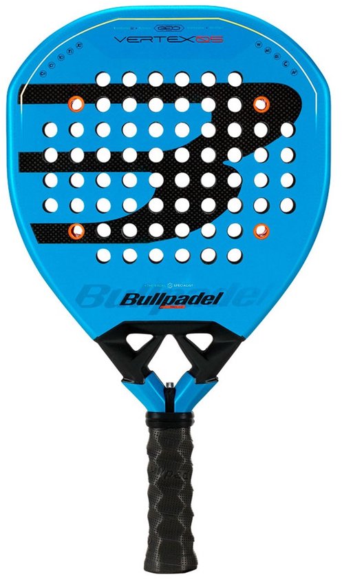 Raquette de padel bleue avec manche noir, logo "Bullpadel" et texte "VERTEX 05".