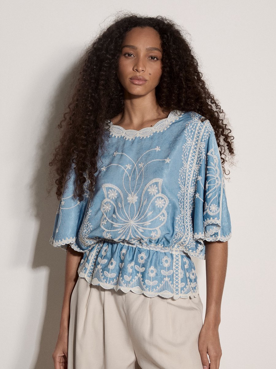 Boho-blouse met bloemenborduursels
