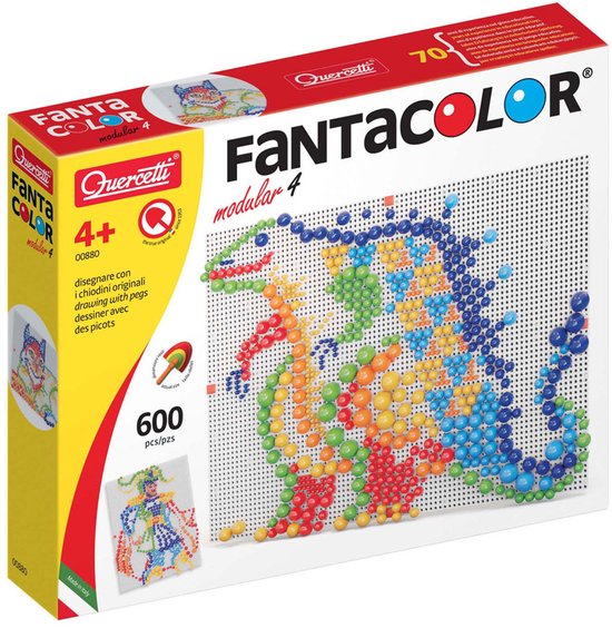 Doos van Quercetti FantaColor Modular 4 met een mozaïek van een dinosaurus op een wit pegboard. De tekst zegt 'FantaColor modular 4' en '600 pcs'.