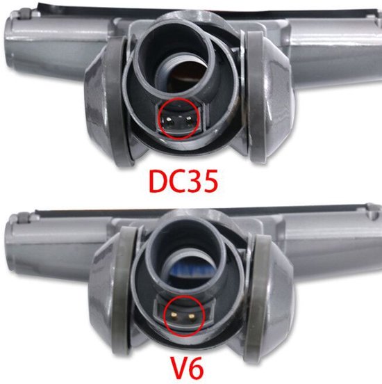 Twee grijze adapters voor stofzuigeropzetstukken, gemarkeerd DC35 en V6.