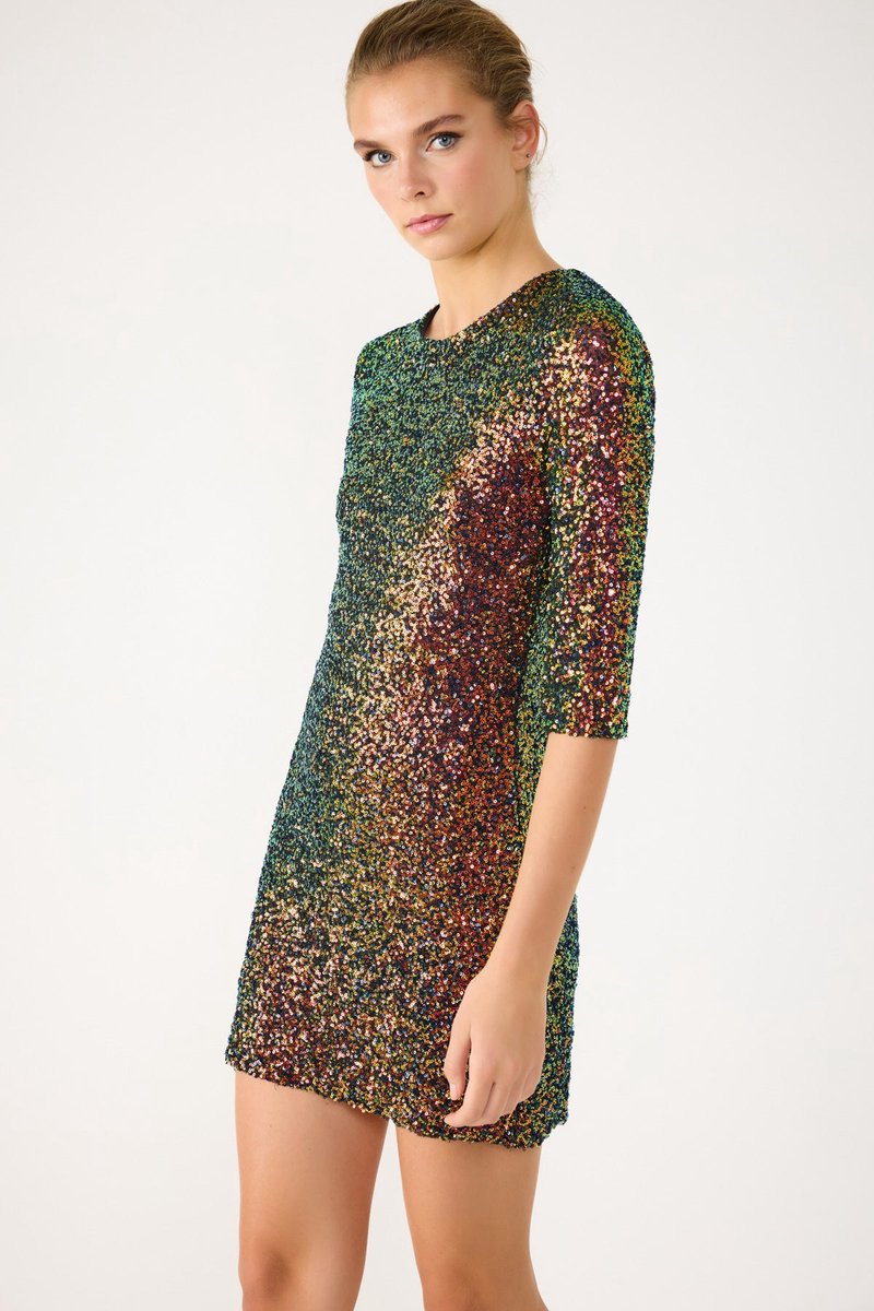 Mini-robe brodée de paillettes