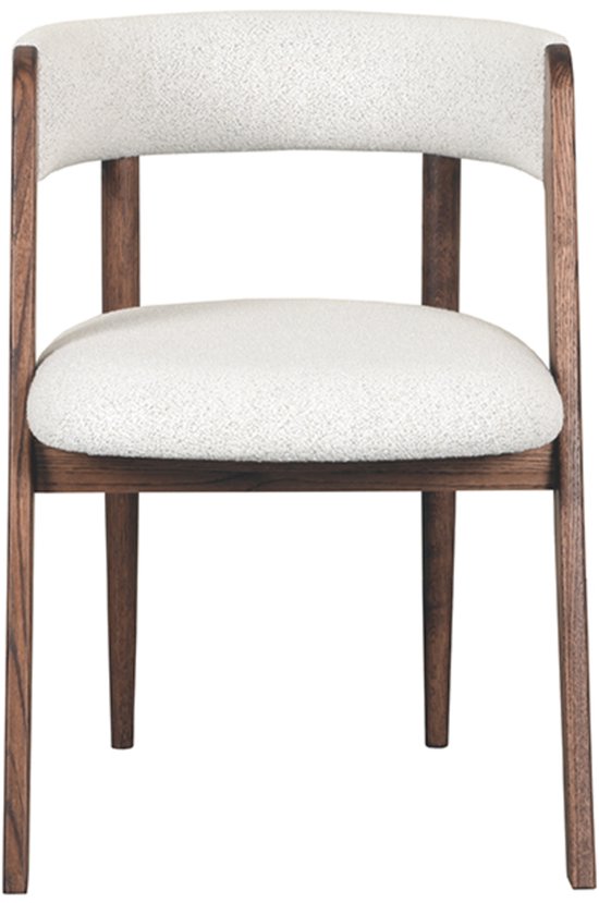 Eetkamerstoel met witte teddy bekleding en een walnoot houten frame, frontaal zicht.