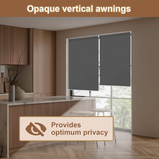 Ondoorzichtige verticale zonneschermen in een keukeninterieur voor optimale privacy.