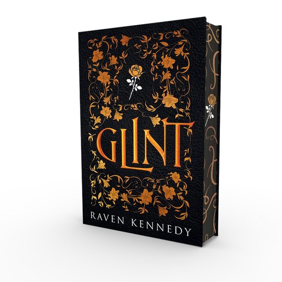Boekomslag van 'Glint' met zwarte achtergrond, gouden florale patronen en de titel 'GLINT'.