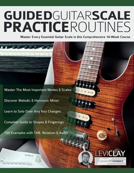 Livre 'Guided Guitar Scale Practice Routines'. Une guitare électrique avec un grain de bois brun et orange, à côté d'un clavier. Titre: Master Every Essential Guitar Scale in this Comprehensive 10-Week Course.