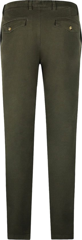 Achterkant van een effen groene chino broek met twee achterzakken.