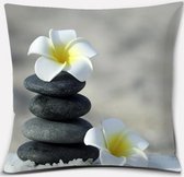 Kussenhoes Zen / Spiritueel Zwarte stenen met witte bloemen
