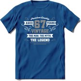 67 Jaar Legend T-Shirt | Zilver - Wit | Grappig Verjaardag en Feest Cadeau | Dames - Heren - Unisex | Kleding Kado | - Donker Blauw - S