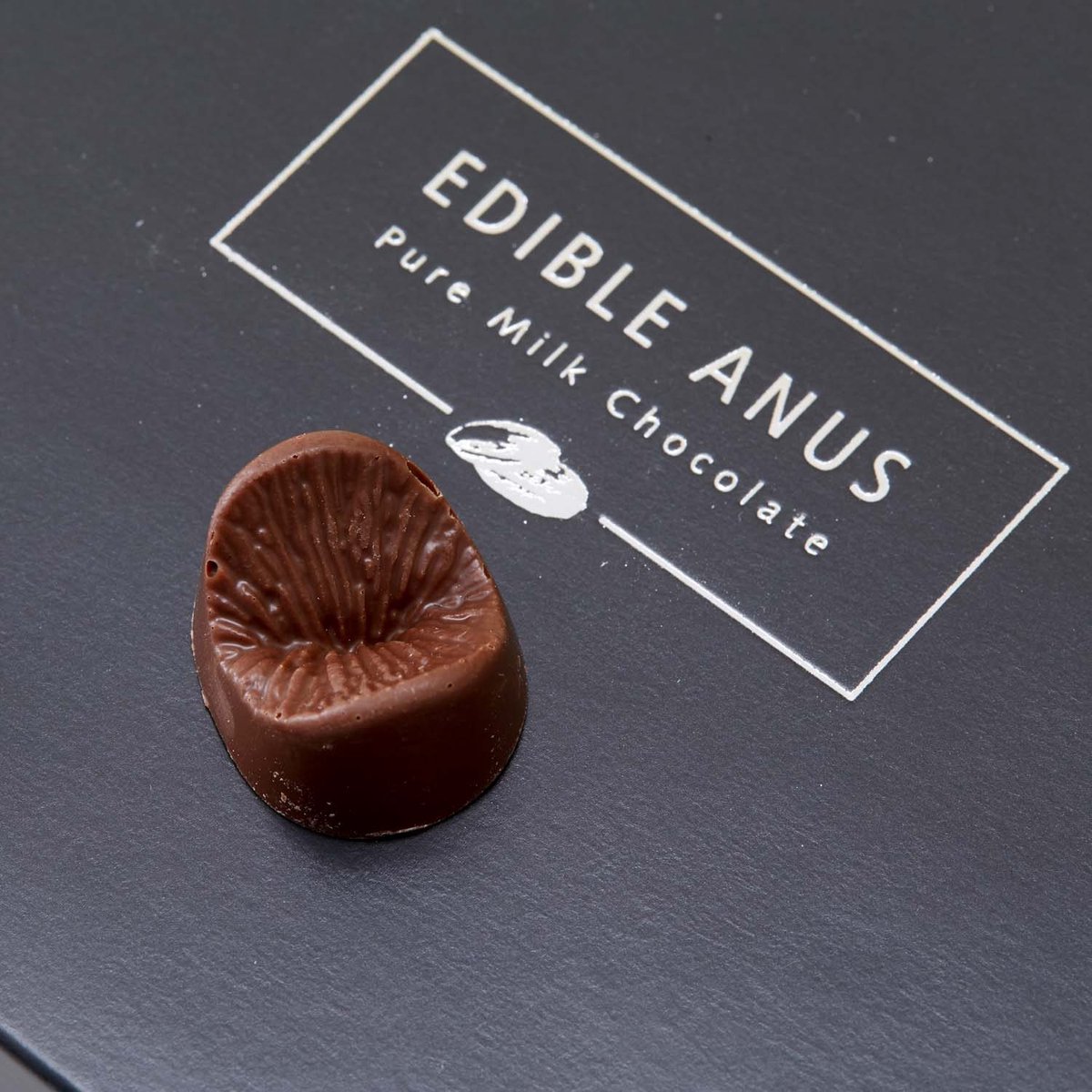 Des chocolats en forme d'anus à partager avec vos amis ou à garder pour  vous seul (gourmand !)