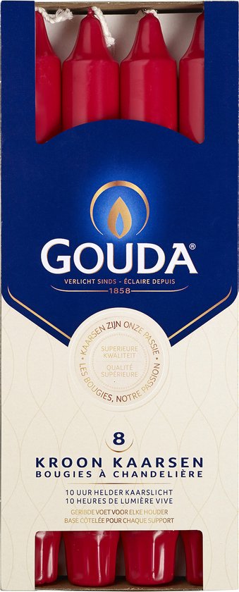 Verpakking met 8 rode kroonkaarsen van GOUDA. Vier kaarsen boven en vier kaarsen onder.