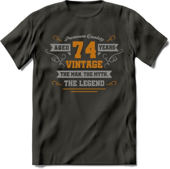 74 Jaar Legend T-Shirt | Goud - Zilver | Grappig Verjaardag Cadeau | Dames - Heren | - Donker Grijs - 3XL
