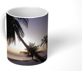 Mok - Zonsondergang aan de kust van Grand Cayman met palmbomen - 350 ML - Beker