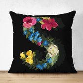 Velvet kussenhoes - Letter S van bloemen op zwart - 45x45 cm - Kussenloop - Fluweel - Valentijn Cadeau