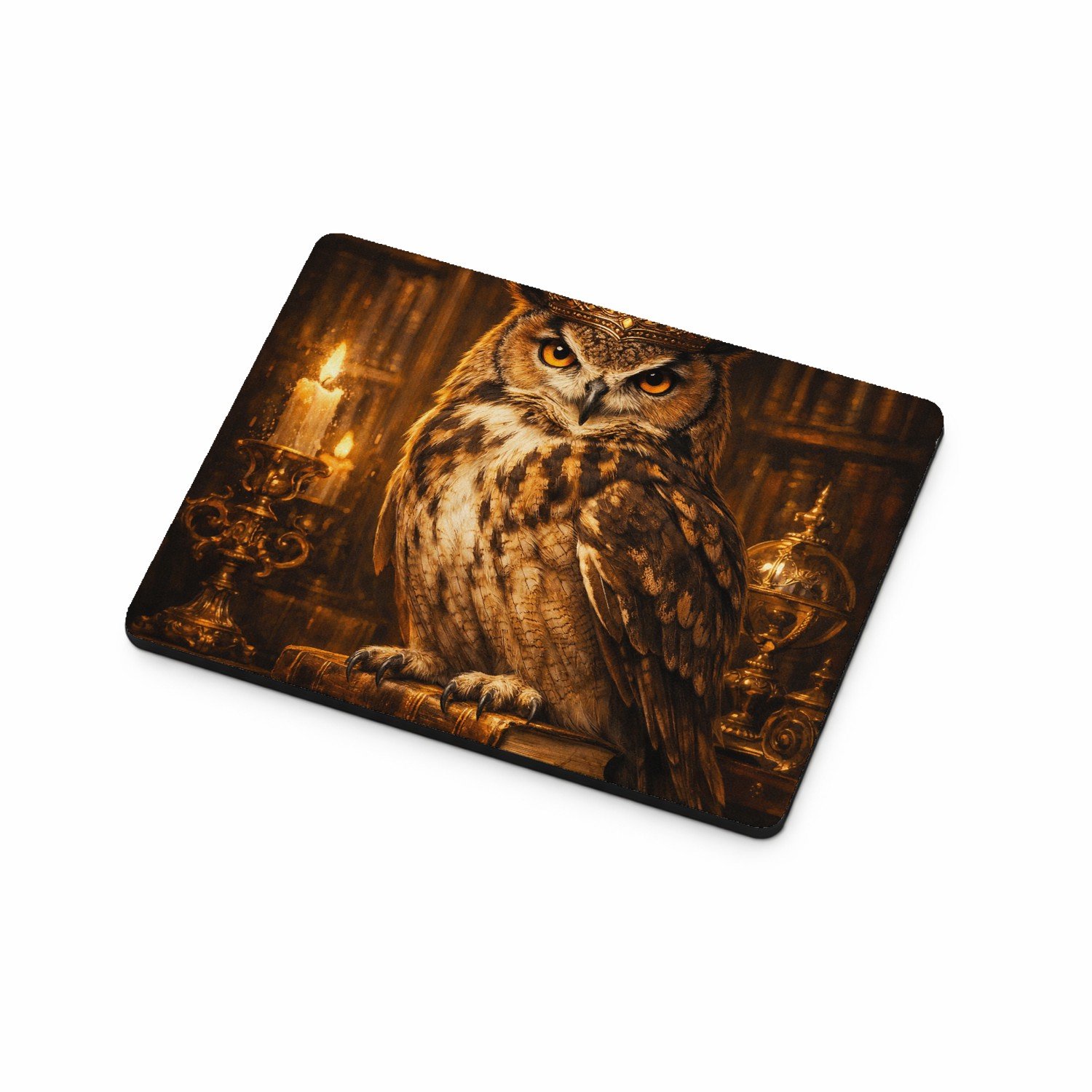 Mr Cadeautjes MDF magnetische fotolijst 9 x 7 - design Een chique uil in een bibliotheek vol gouden licht en oude b | cadeau Wit