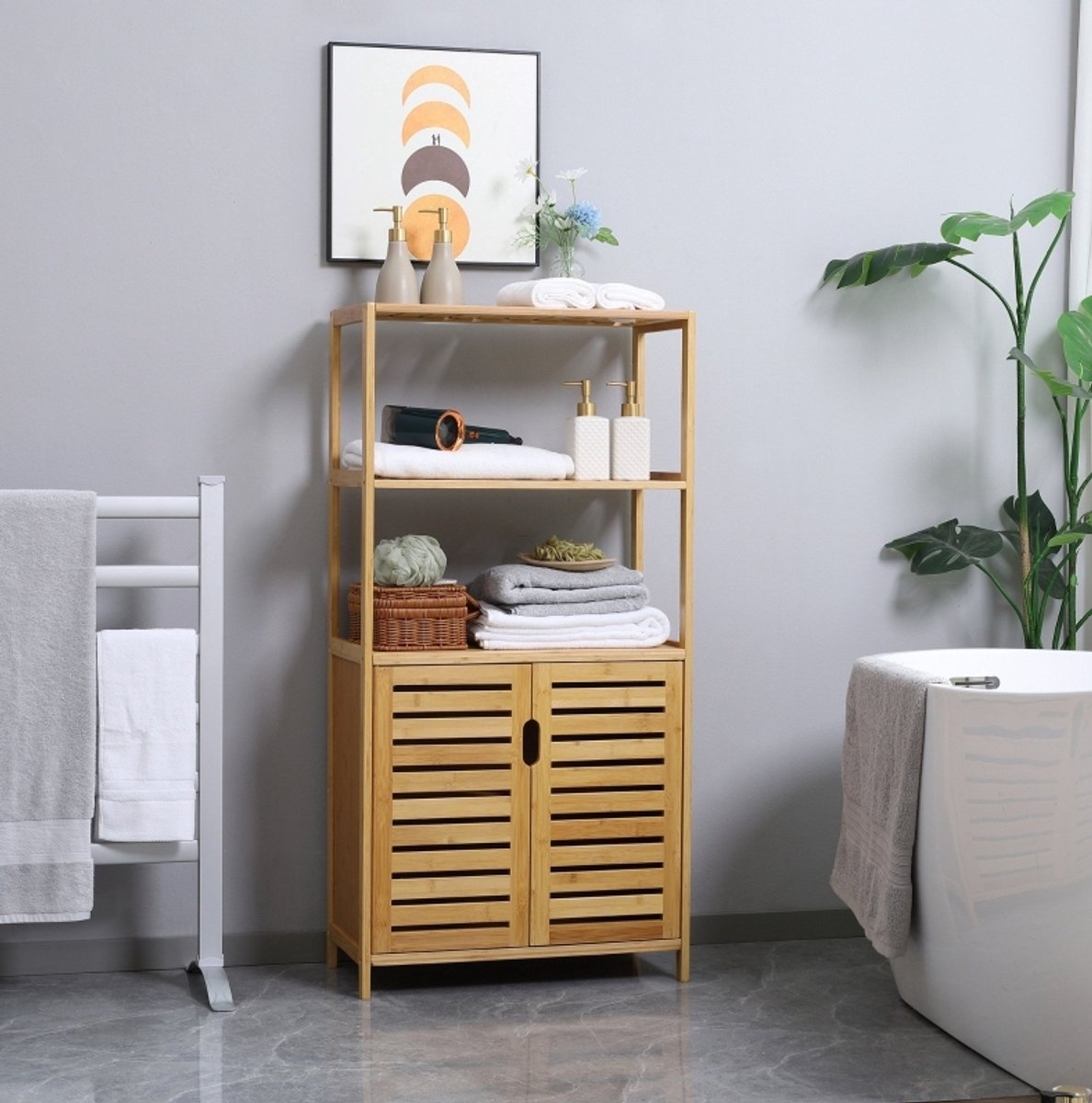 REDOM - Badkamerkast - Met 2 open vakken en 2-deurs kast - Lamellendeuren en vaste plank - Vrijstaand - Badkamer of woonruimte - Bamboe - Naturel - 60 x 30 x 120 cm