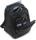 Zwarte rugzak opengeklapt, getoond met een laptop, smartphone, pennen en accessoires in de organizer.