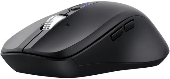 Zwarte ergonomische draadloze muis met zilveren scrolwiel, zijknoppen en een blauw oplichtende indicator.