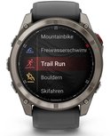Sportactiviteitenmenu op horlogescherm met 'Trail Run' geselecteerd.