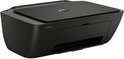 Zwarte HP DeskJet all-in-one printer in driekwart aanzicht met HP-logo op de gesloten scannerplaat.