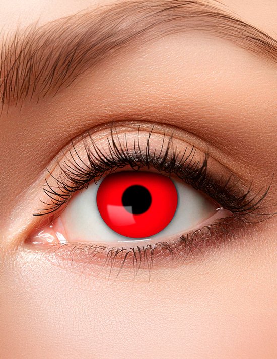 Oog met rode kleurlens met zwarte pupil.