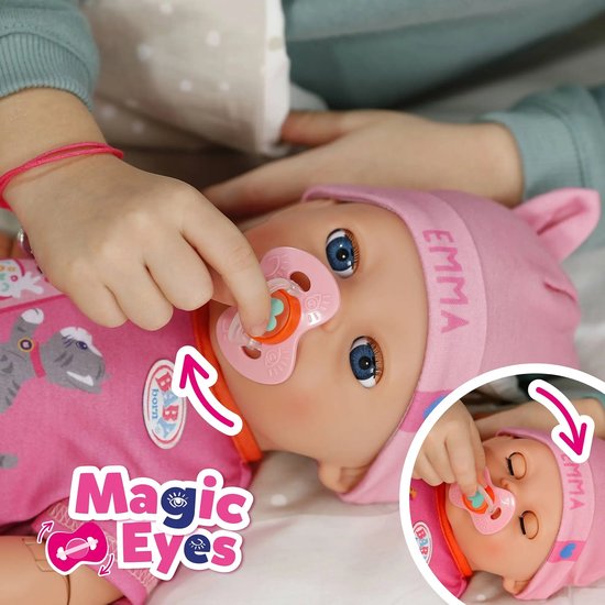 BABY born pop Emma met Magic Eyes die sluiten bij gebruik van de speen. Tekst: Magic Eyes.