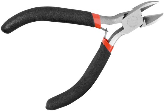 Kleine kniptang met zwart met rood handvat, 110 mm.