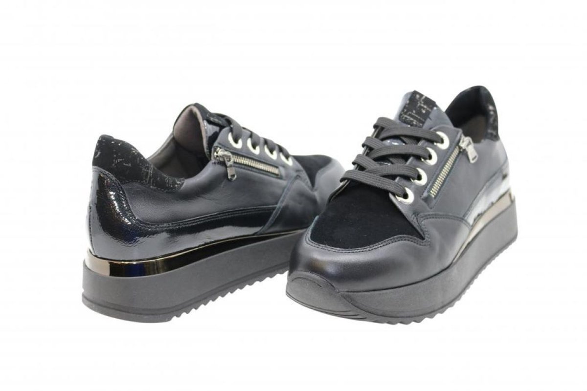 Softwaves Sneakers - Softwaves supreme black stretch sneaker