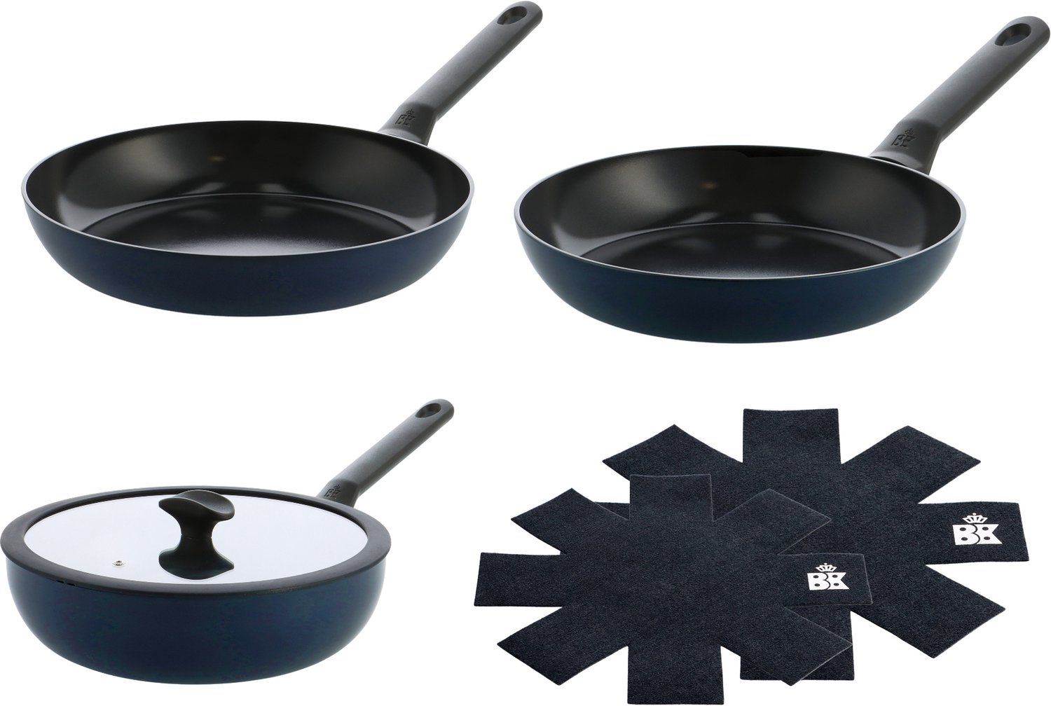 BK Enjoy Pannenset 3-delig - Koekenpan 24/28cm - Wokpan met deksel 28cm/4.2L - PFAS-vrije antikleeflaag - Pannenset inductie - Keramische pan - Ovenbestendig tot 160°C - Koudgrepen - Met Pan protectors - Oxford blue