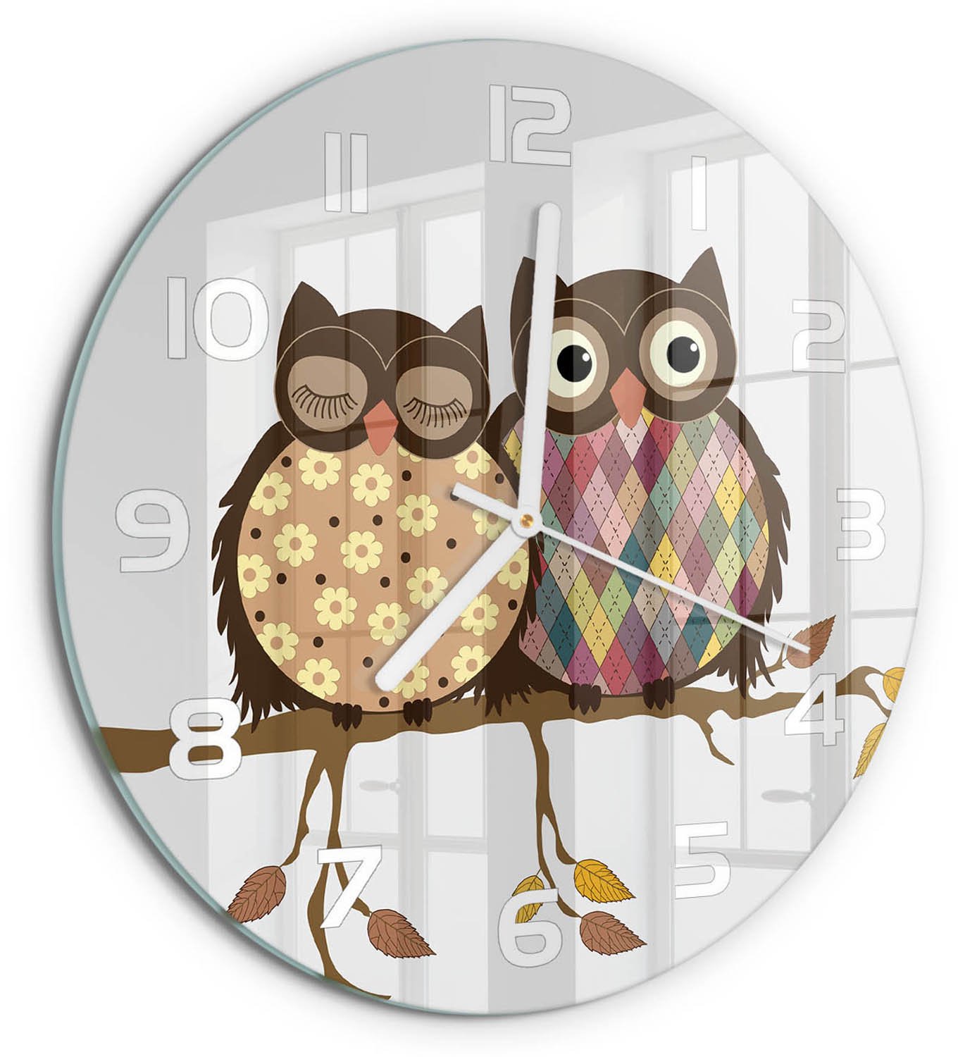 TULUP Wandklok - Twee uilen op een tak Wandklok Glas Met Motief - fi30 cm - Bruin Decoratieve Glazen Klok - Witte handen - Ronde Klok - Gekleurde Glazen Klok - Glazen Klok Met Print