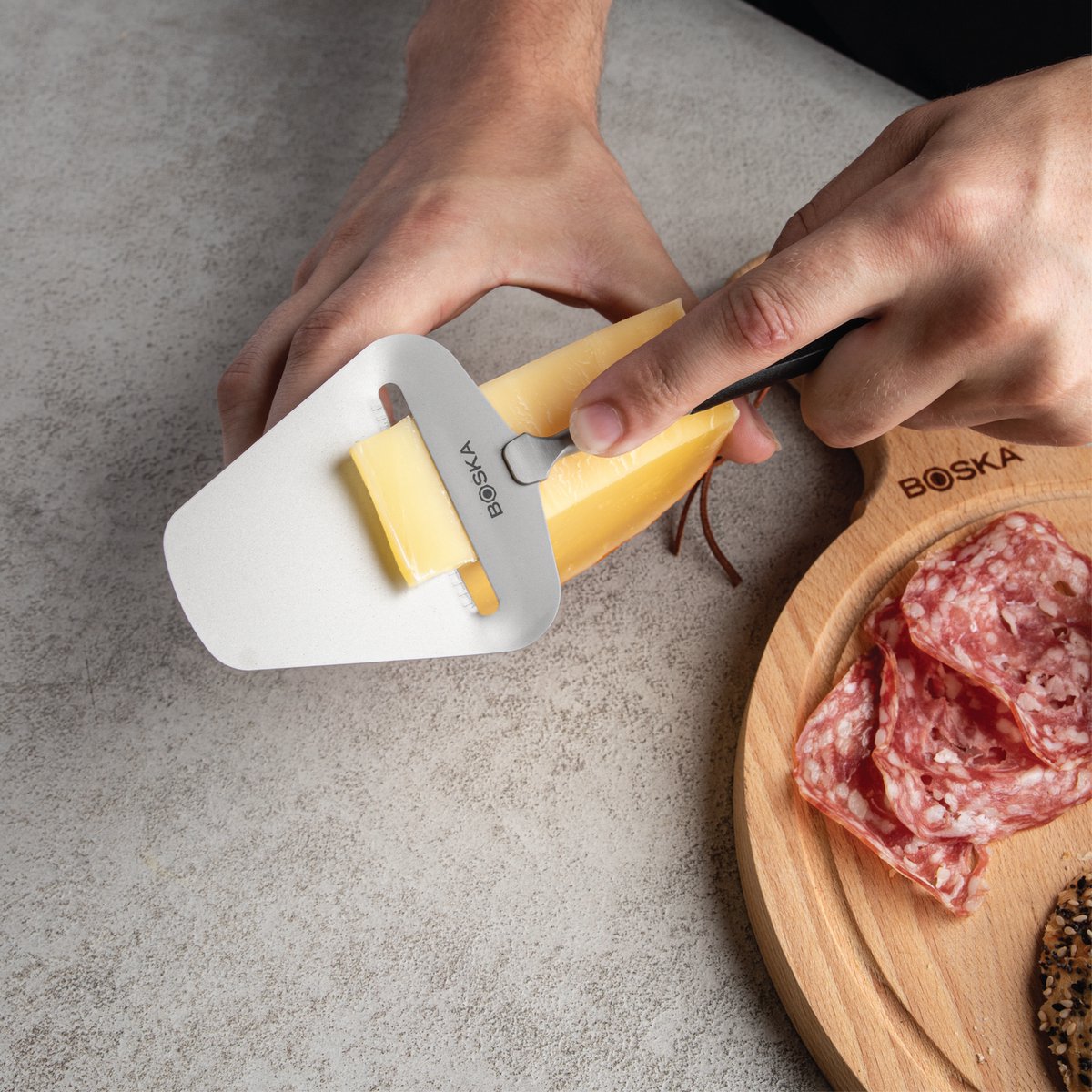Boska Kaasschaaf Milano+ - Kaasschaaf voor harde kaas - Vaatwasserbestendig - Kaasschaaf Zwart - Keukengerei - Keuken accessoires — cadeau in Kookcadeaus - foto 6
