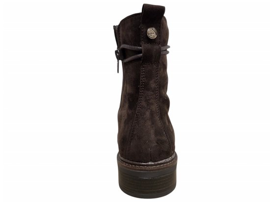 Bruine suède veterboot met rits aan de zijkant en decoratieve veters aan de achterkant.