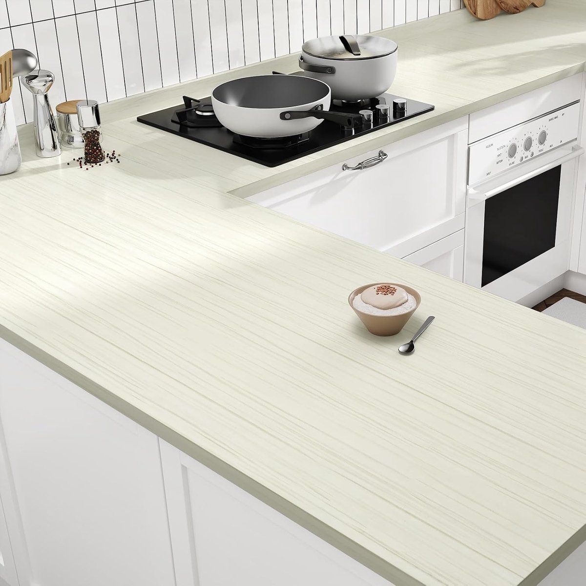 Witte Zelfklevende Behang met Houtlook in Beige en Wit voor Keuken en Meubels - 40 x 200 cm Zelfklevend Vinyl voor Werkbladen en Kasten