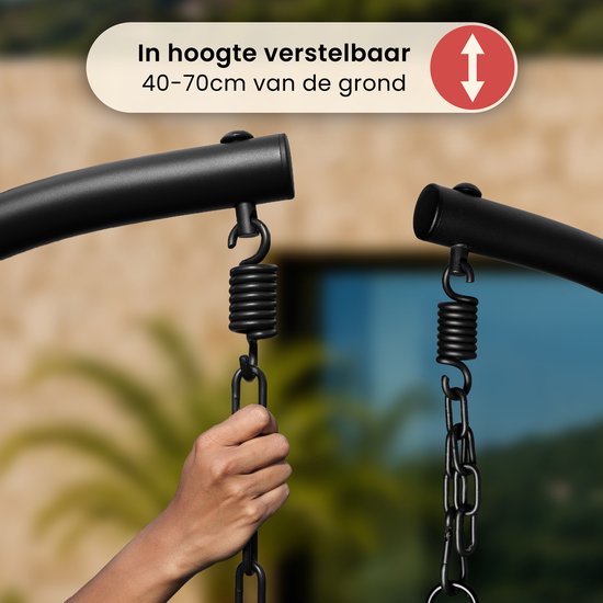 Zwarte hangstoel standaard in hoogte verstelbaar van 40-70cm van de grond.