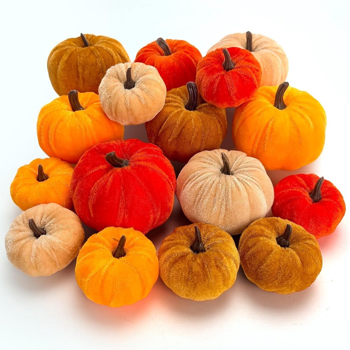 16 Decoratieve fluwelen pompoenen