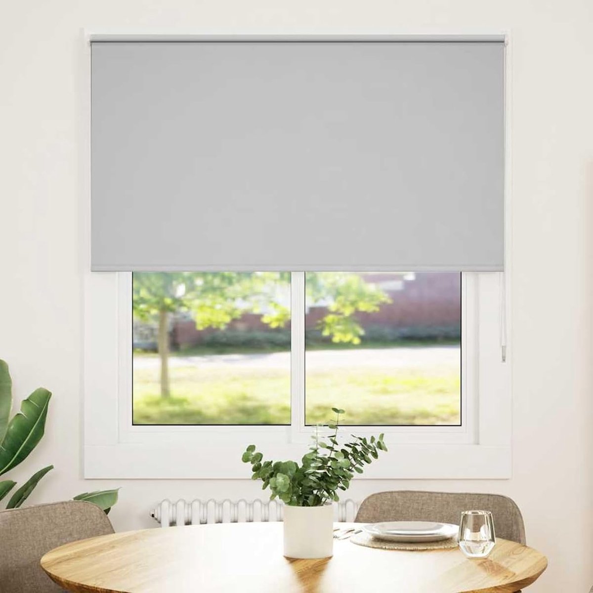 Verduisterend rolgordijn lichtgrijs 120x150cm stofbreedte 116,6cm, thermorolgordijn, klemrolgordijn, rolgordijn met zijkoord, inkijk- en zonwering, zonder boren, voor ramen binnen 4011392
