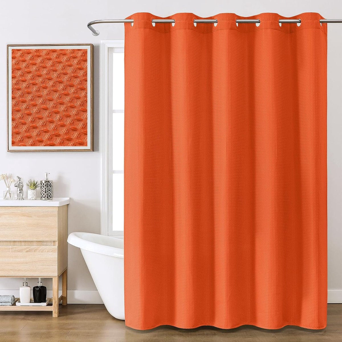 Wafeldouchegordijn met geïntegreerde haken en gelamineerde waterdichte achterkant. Versterkte stof in hotellook, machinewasbaar. 183 x 191 cm, oranje
