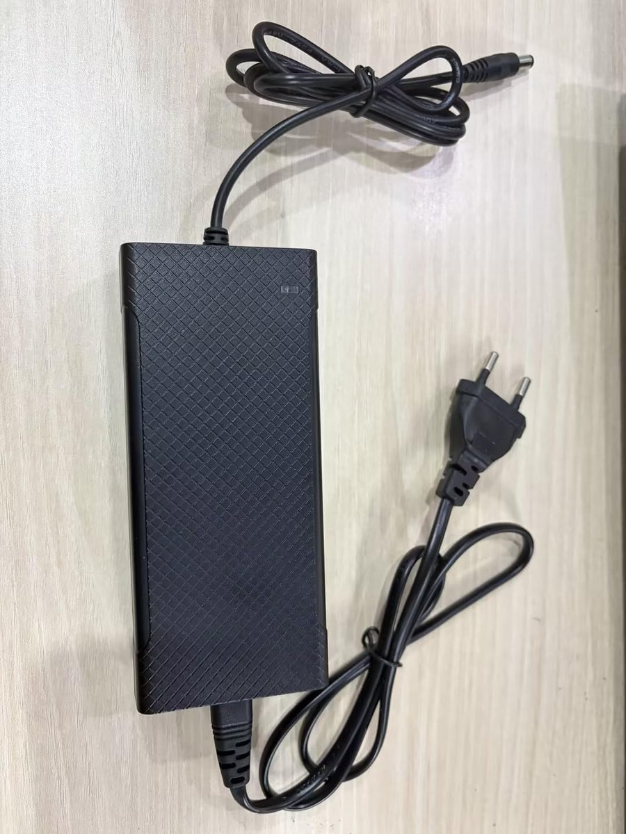 Oplader voor elektrische step, 42 V, 2 A, hoverboard-oplader, 36 V, step, accu met 4 aansluitingen voor hoverboard