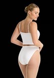 Model draagt een wit hemdje met spaghettibandjes en een bijpassende slip, gezien vanaf de rug.