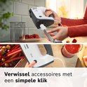 Verwisselen van accessoires op de Bosch ErgoMixx handmixer met een simpele klik.
