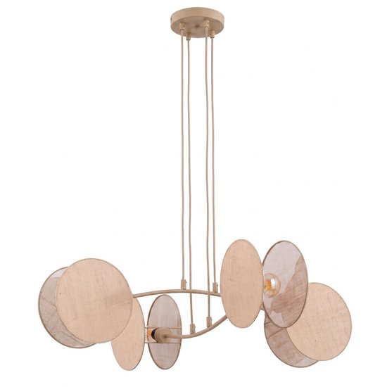 Beige hanglamp met een metalen frame en diverse ronde, geweven lampenkappen tegen een witte achtergrond.