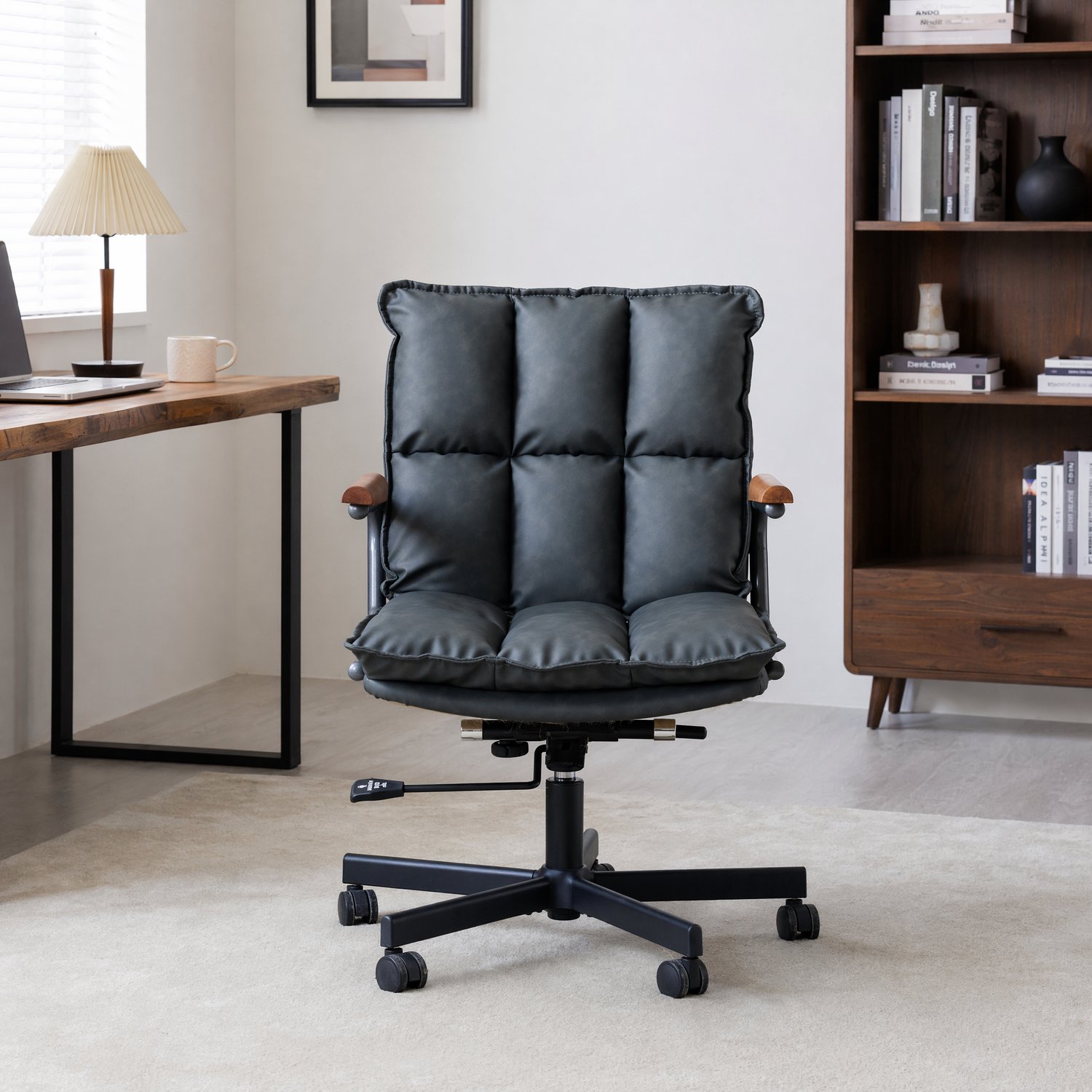 Clruro Bureaustoel - 46x65x72 cm - Ergonomisch - Verstelbaar - Leer en Metaal - Zwart
