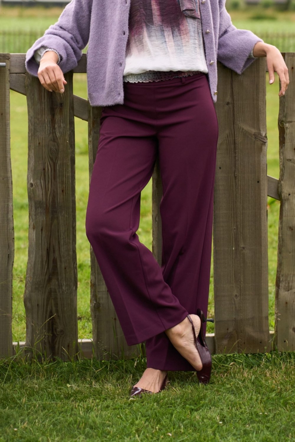 NED Broek Casper Rmb Crepe Woven Elastan 26w2 U245 01 821 Grape Wine Dames Maat - L