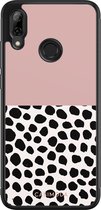 Casimoda® telefoonhoesje - Geschikt voor Huawei P Smart (2019) - Stippen roze - Zwart TPU hoesje - Backcover - Roze - Gestipt