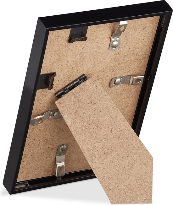 Americanflat Fotolijst A5 van licht hout, bewerkt hout met breukvast glas, horizontale en verticale formaten voor wand en tafelblad, 14,8 x 21 cm Americanflat Fotolijst A5 van licht hout, bewerkt hout met breukvast glas, horizontale en verticale formaten voor wand en tafelblad, 14,8 x 21 cm