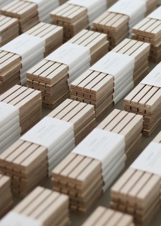 Handgemaakte duurzame houten kaarthouders