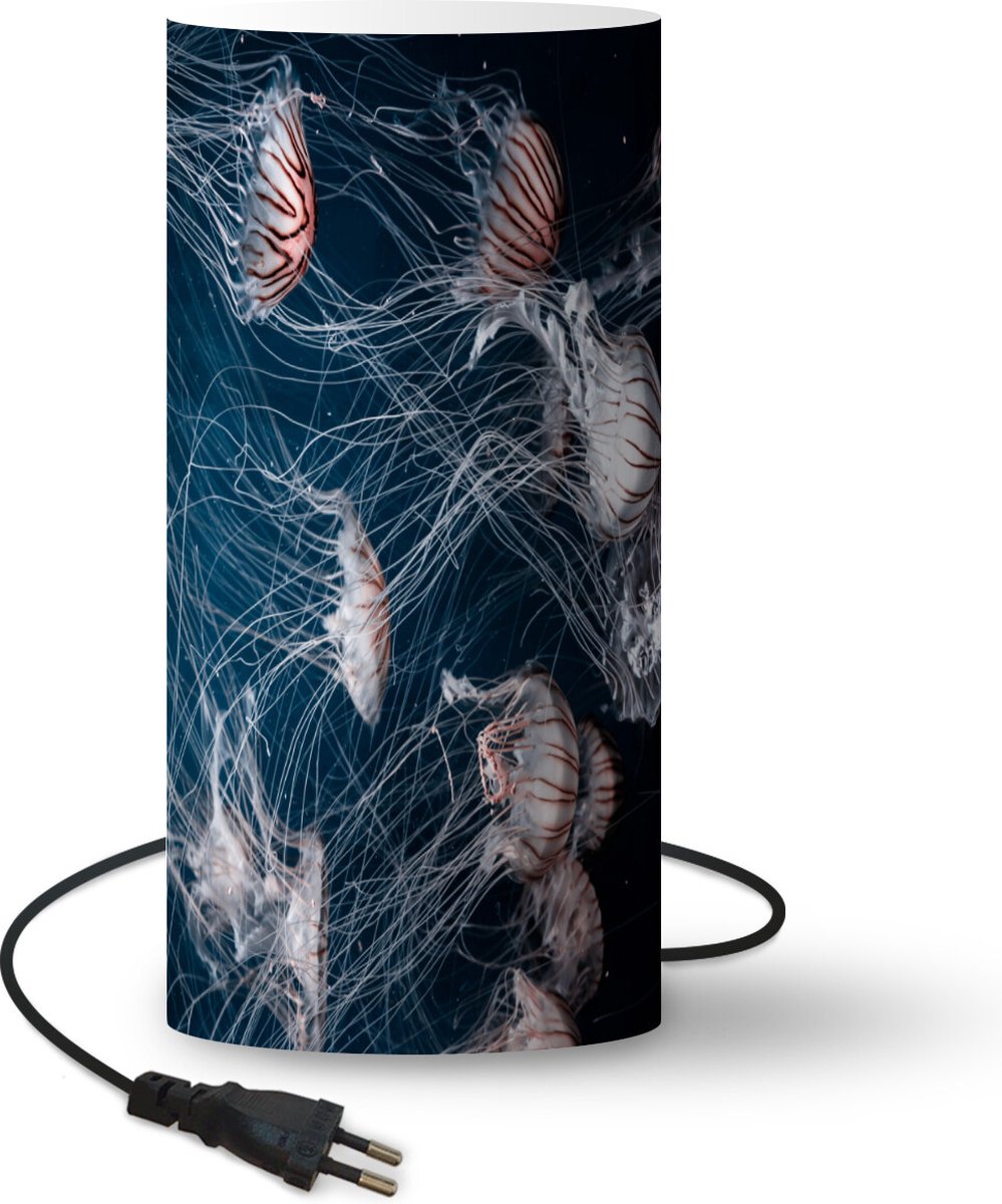 Lamp - Nachtlampje - Tafellamp slaapkamer - Zeedieren - Kwal - Water - 54 cm hoog - Ø24.8 cm - Inclusief LED lamp