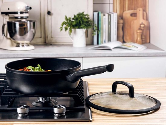 Casserole en Ceramic à induction BK Easy avec couvercle - Ø28cm/4,6L - sans PFAS