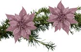 Kerstboom bloemen op clip - 2x stuks - roze glitter - kunststof -18 cm