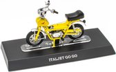 Scooters Collection -  Leo Models - Italjet Go Go -schaal 1:18, voor verzamelaars,niet geschikt voor kinderen jonger dan 14 jaar