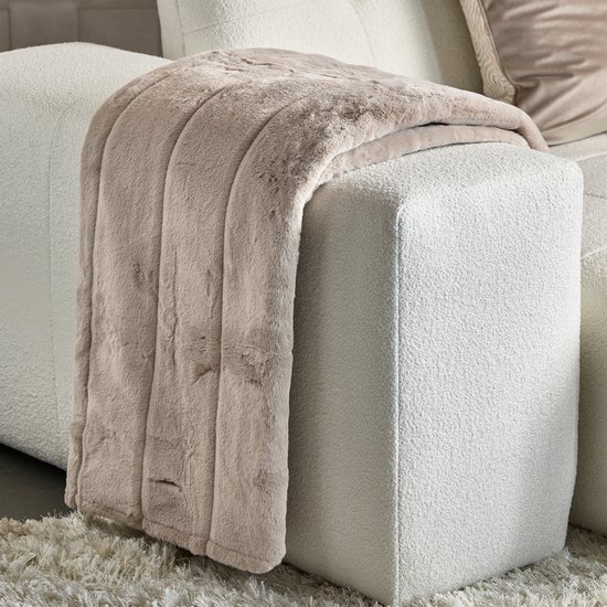Riviera Maison Imitatiebond plaid RM Chila Faux Fur Throw Beige